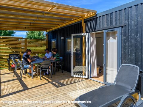 MOBILHOME 4 personnes - NEW // Homeflower Premium CLIM 29m² (2 chambres) + terrasse semi-couverte + TV + draps + serviettes 4 pers.