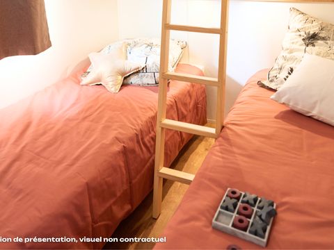MOBILHOME 4 personnes - NEW // Homeflower Premium CLIM 29m² (2 chambres) + terrasse semi-couverte + TV + draps + serviettes 4 pers.