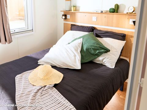MOBILHOME 6 personnes - Homeflower Premium 30,5m² (3 chambres) + CLIM + terrasse semi-couverte + TV + draps + serviettes