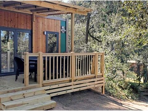 MOBILHOME 2 personnes - Homeflower Premium CLIM 20m² (1 chambres) + terrasse semi-couverte + TV + draps + serviettes