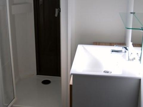 Mobilhome 4 personnes - MALAGA Confort avec terrasse intégrée 8 m²