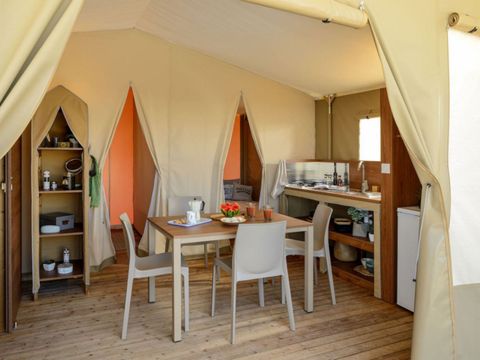 Tente en toile et en bois 4 personnes - Lodge