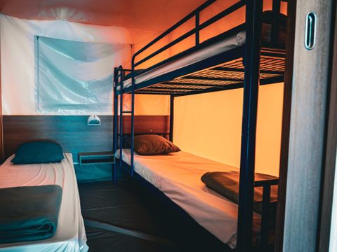 BUNGALOW TOILÉ 5 personnes - Pagan