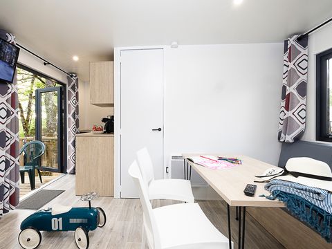 MOBILHOME 4 personnes - Confort Rocamadour - TV - 2 chambres - terrasse couverte