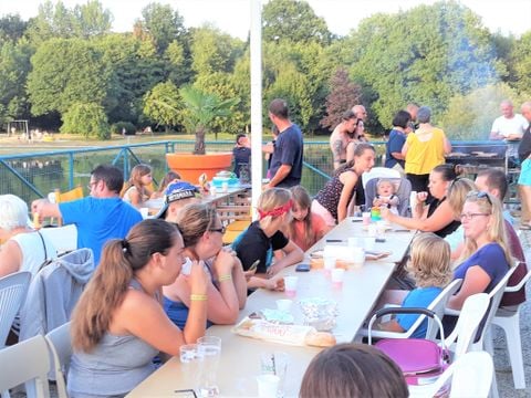 Camping Le Val de Landrouet - Camping Côtes-d'Armor