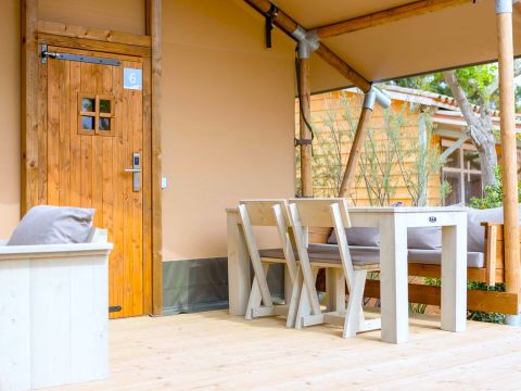 Tente en toile et en bois 4 personnes - Glamping Mar