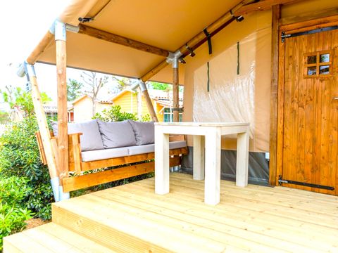 Tente en toile et en bois 2 personnes - Glamping Mar