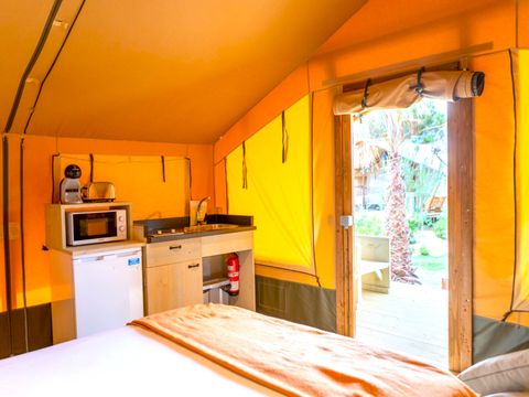 Tente en toile et en bois 2 personnes - Glamping Mar