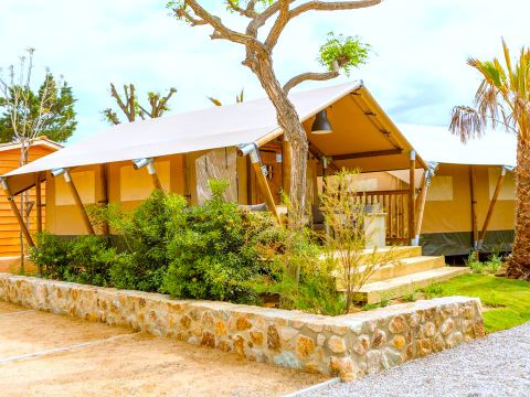 Tente en toile et en bois 2 personnes - Glamping Mar