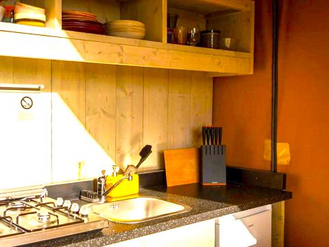 Tente en toile et en bois 2 personnes - Glamping Mar