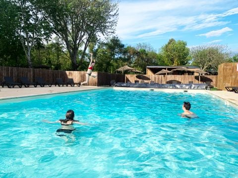 Camping Le Val de Cesse - Camping Aude
