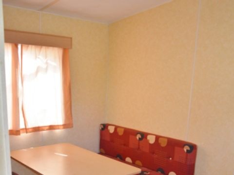 MOBILHOME 4 personnes - Mobil Home A 4P sans sanitaire (+ 15 ans)