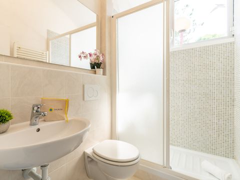 BUNGALOW 4 personnes - Superior