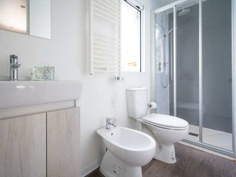 LODGE 4 personnes - Supérieur 