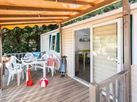 MOBILHOME 6 personnes - Classique | 2 Ch. | 4/6 Pers. | Terrasse surélevée | 1 SDB | Clim.