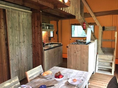 Tente en toile et en bois 4 personnes - Tente Safari Tendi avec salle de bain