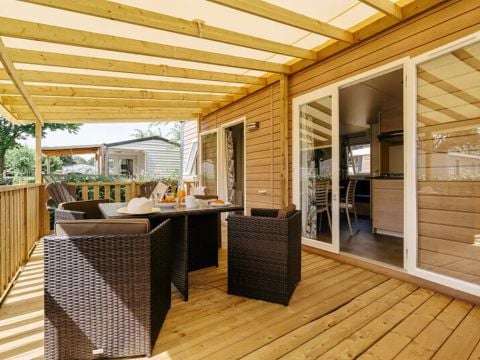 MOBILHOME 4 personnes - Mobil-home | Premium | 2 Ch. | 4 Pers. | Terrasse Lounge | 1 SDB | Clim.