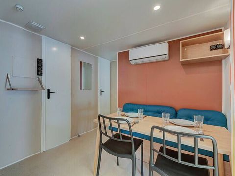 MOBILHOME 4 personnes - Mobil-home | Comfort | 2 Ch. | 4 Pers. | Terrasse surélevée | Clim.