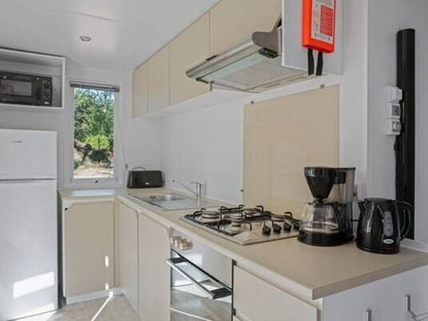 MOBILHOME 4 personnes - Mobil-home | Premium | 3 Ch. | 4 Pers. | Terrasse surélevée | 1 SDB | Clim.
