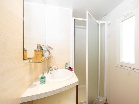 MOBILHOME 4 personnes - MH2 FRONSAC, avec sanitaires
