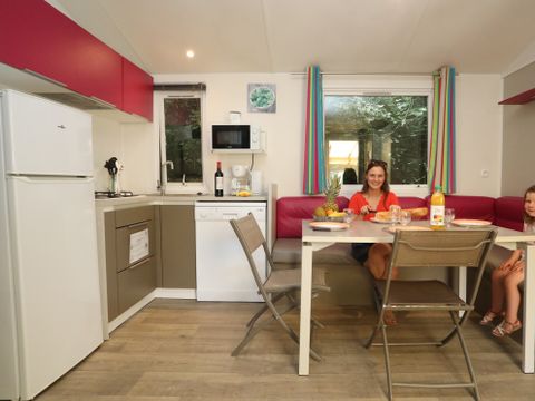 MOBILHOME 8 personnes - COTTAGE TRIBU (Samedi/Samedi) MOBILHOME 8 personnes - COTTAGE TRIBU (Samedi/Samedi)