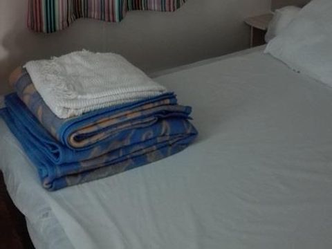 MOBILHOME 4 personnes - avec télévision