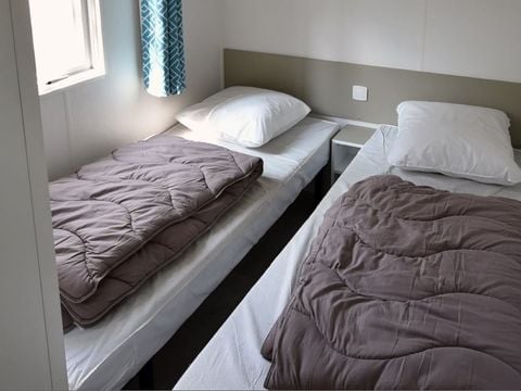 MOBILHOME 6 personnes - LOGGIA BAY vue rivière - 2 chambres - TV - CLIM - LV