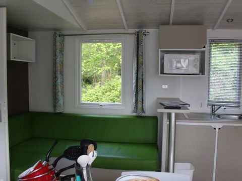 MOBILHOME 6 personnes - Confort 33m² avec terrasse couverte 3 chambres +TV