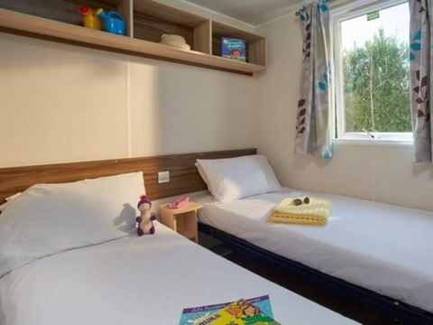 BUNGALOW 8 personnes - Mobil-home | Comfort | 3 Ch. | 6/8 Pers. | Terrasse surélevée | TV