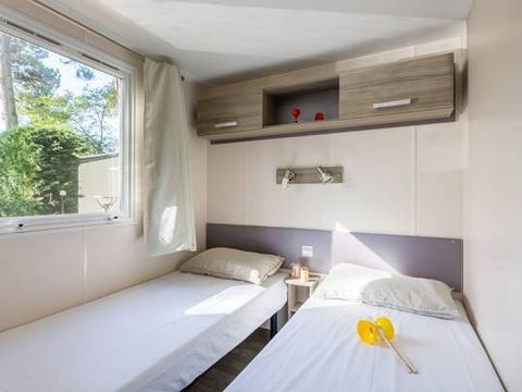 BUNGALOW 4 personnes - Mobil-home | Comfort | 2 Ch. | 4 Pers. | Terrasse surélévée non couverte