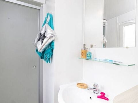 BUNGALOW 6 personnes - Mobil-home | Classic | 2 Ch. | 4/6 Pers. | Terrasse surélevée | TV
