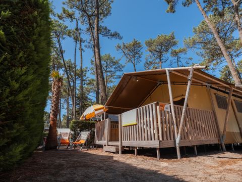 TENTE TOILE ET BOIS 8 personnes - ECOLUXE - 3 chambres