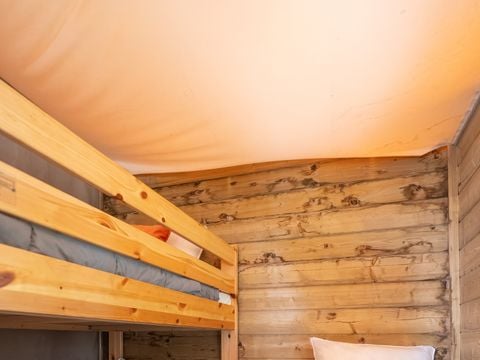 TENTE TOILE ET BOIS 5 personnes - CABANE sur pilotis