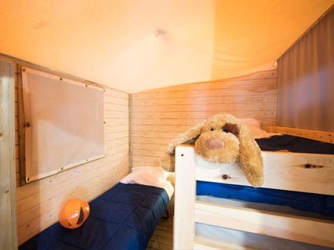 TENTE TOILE ET BOIS 5 personnes - CABANE sur pilotis