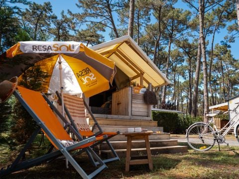 TENTE TOILE ET BOIS 2 personnes - DUO (sans sanitaires)