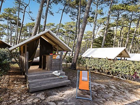 Tente en toile et en bois 2 personnes - DUO - Sans sanitaires