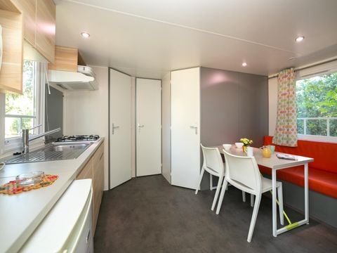 MOBILHOME 4 personnes - MH2 Confort* 27 m² + lit double en 160, avec sanitaires