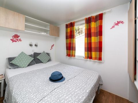 MOBILHOME 4 personnes - MH2 Confort 27 m² + clim, avec sanitaires
