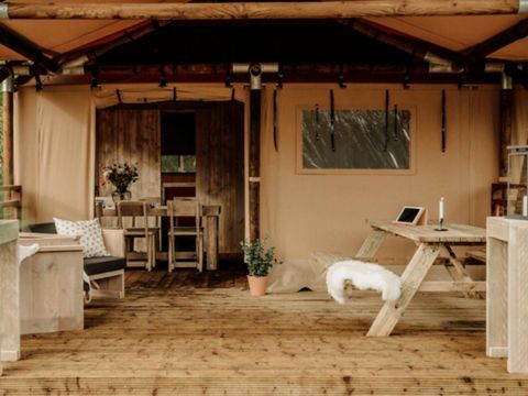 Tente en toile et en bois 5 personnes - Lodge 3 Pièces 5 Personnes