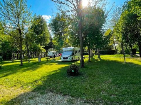 Flower Camping Saint Lambert - Camping Aveyron - Image N°11