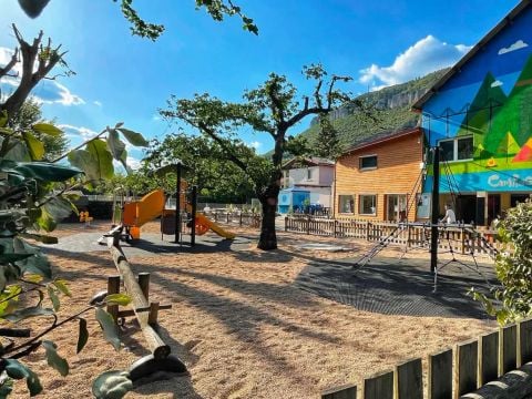 Flower Camping Saint Lambert - Camping Aveyron - Image N°38