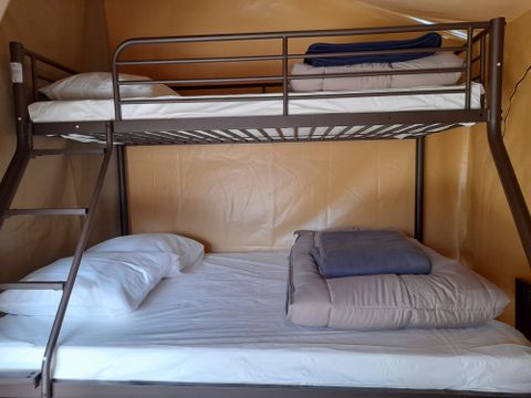 TENTE 5 personnes - LODGES BALY sans sanitaires