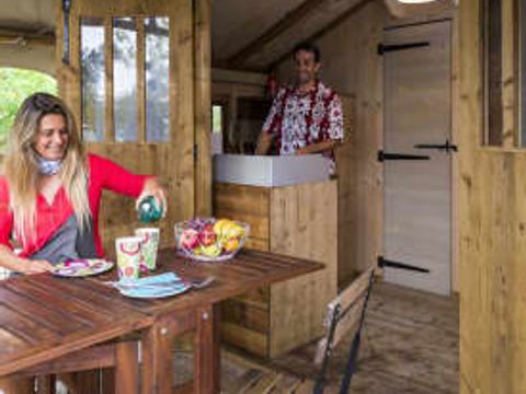TENTE TOILE ET BOIS 4 personnes - Lodge (4 personnes)