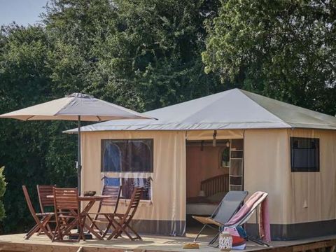 Tente en toile et en bois 4 personnes - Cabanes toilées