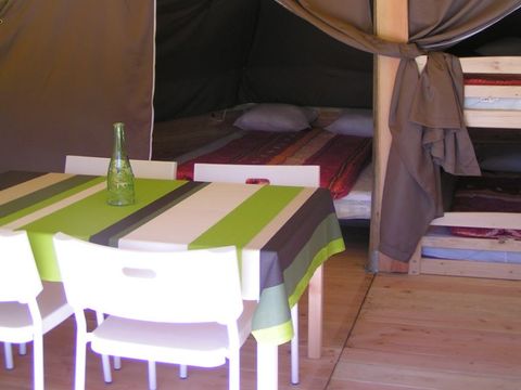 HÉBERGEMENT INSOLITE 4 personnes -  Tipi meublé 2 chambres - sans sanitaires