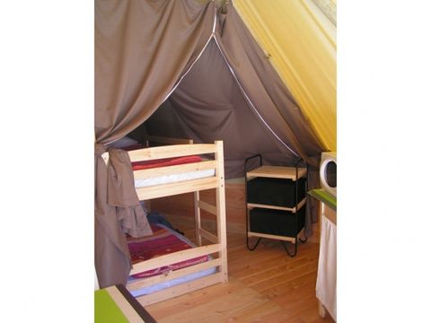 Unique 4 personnes - Tipi meublé 2 chambres - sans sanitaires