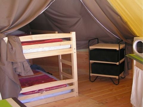 HÉBERGEMENT INSOLITE 4 personnes -  Tipi meublé 2 chambres - sans sanitaires