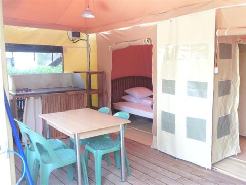 Bungalow toilé 5 personnes