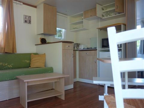 MOBILHOME 4 personnes - 84