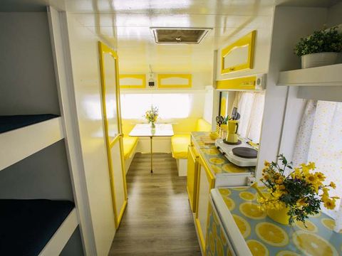 CARAVANE 5 personnes - 07 CITRON